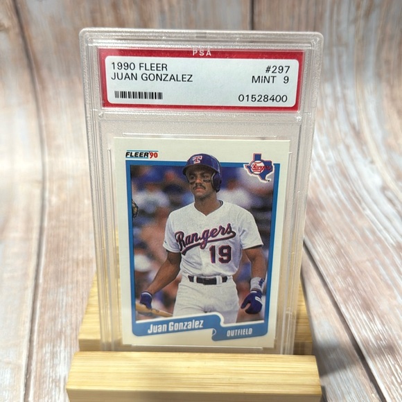 1990 Fleer Juan Gonzalez PSA Mint 9 Baseball Card Item #ME392 - Picture 2 of 3